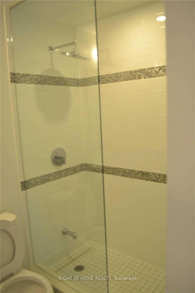 Photo 12 of Unit 5604, 30 Shore Breeze Dr, Etobicoke, Mimico — HOMEH