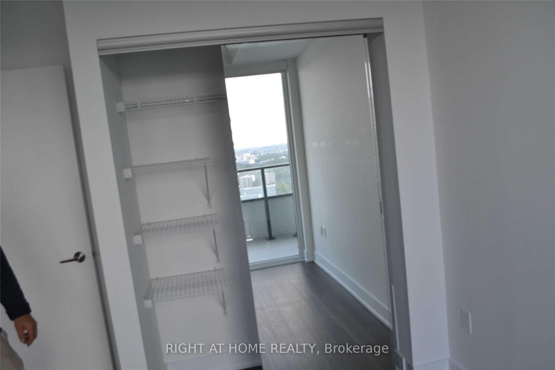 Photo 14 of Unit 5604, 30 Shore Breeze Dr, Etobicoke, Mimico — HOMEH