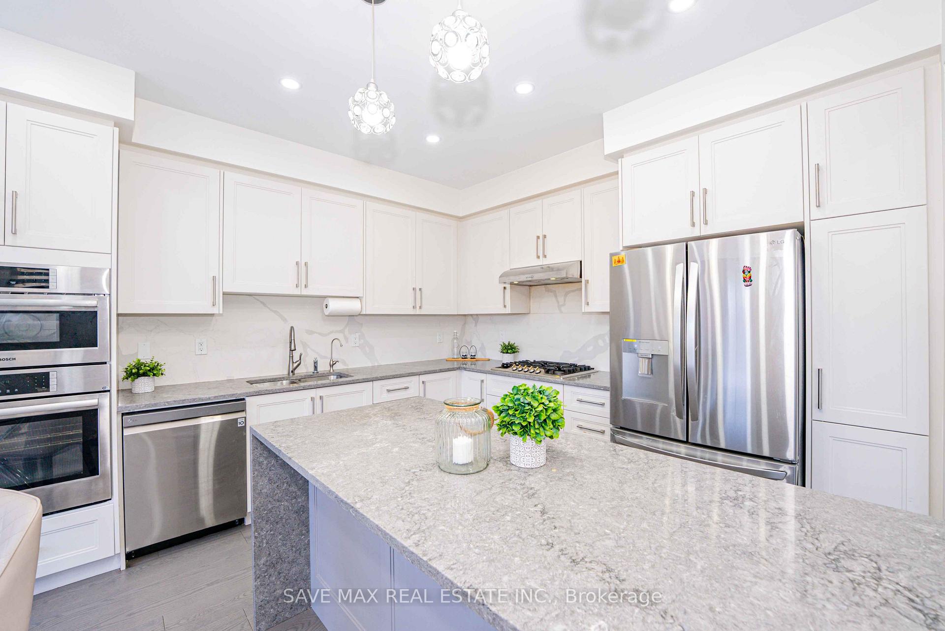 Photo 17 of 13 Ixworth Circle, Brampton, Bram West — HOMEH