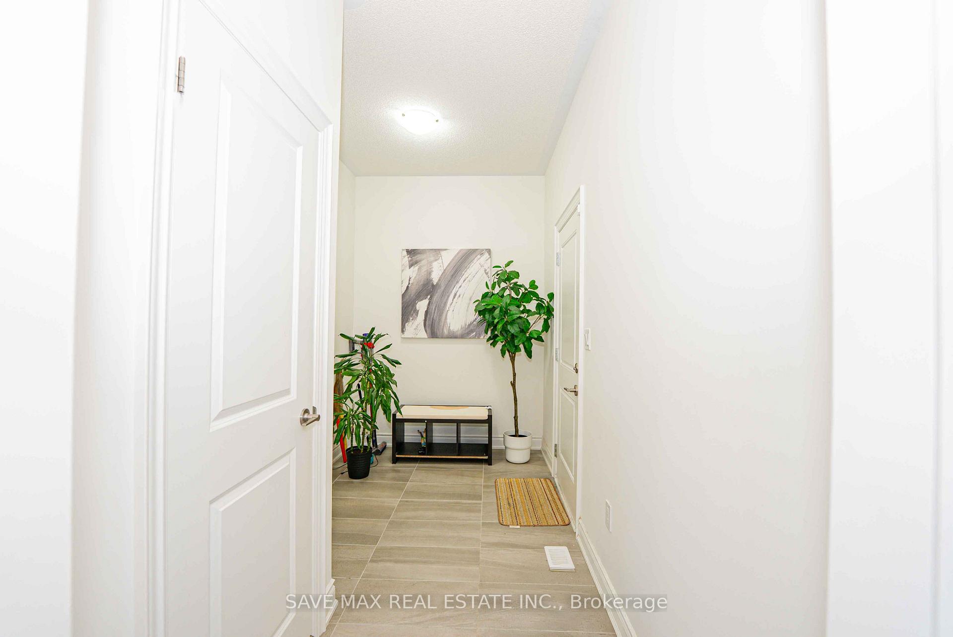 Photo 20 of 13 Ixworth Circle, Brampton, Bram West — HOMEH