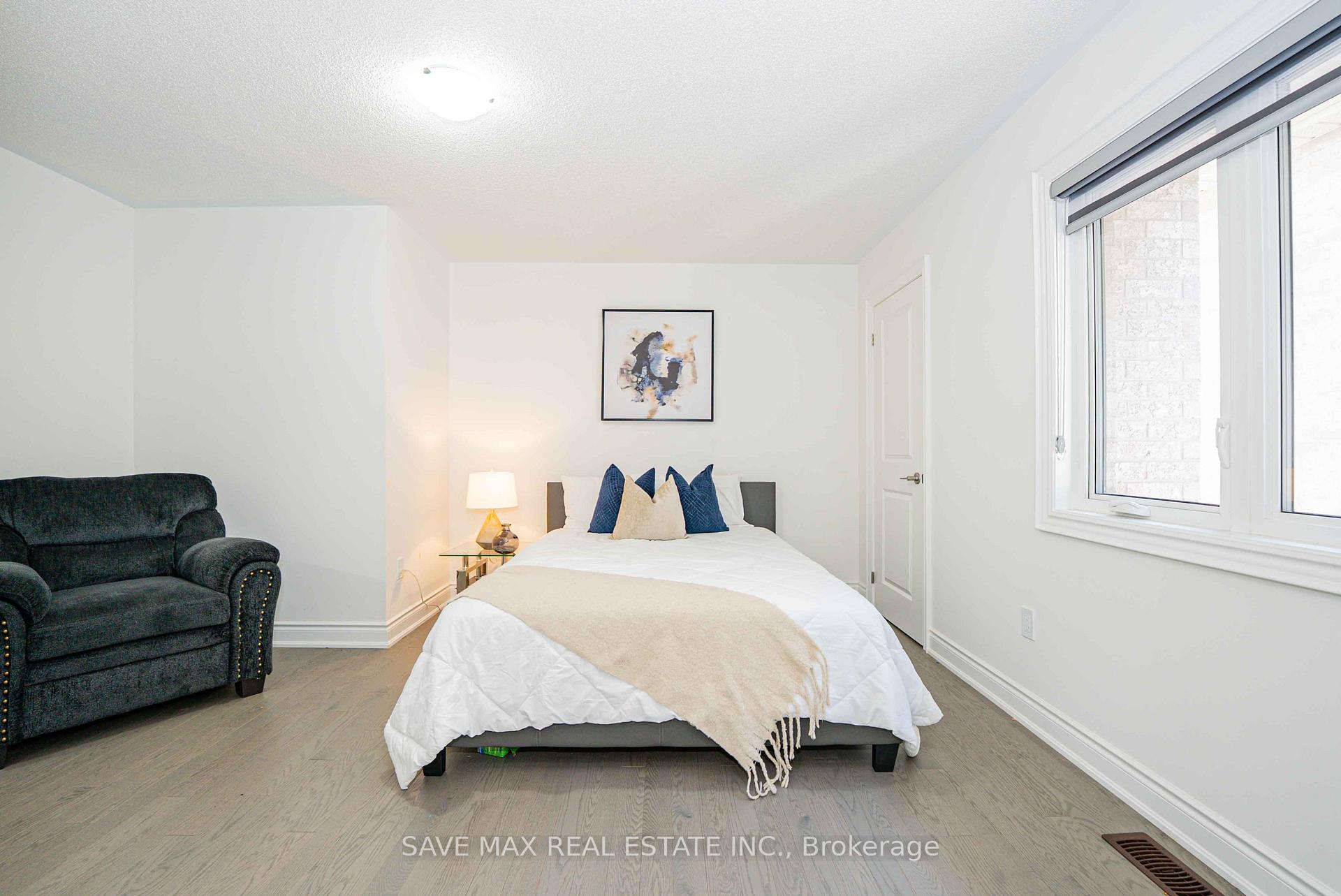 Photo 27 of 13 Ixworth Circle, Brampton, Bram West — HOMEH