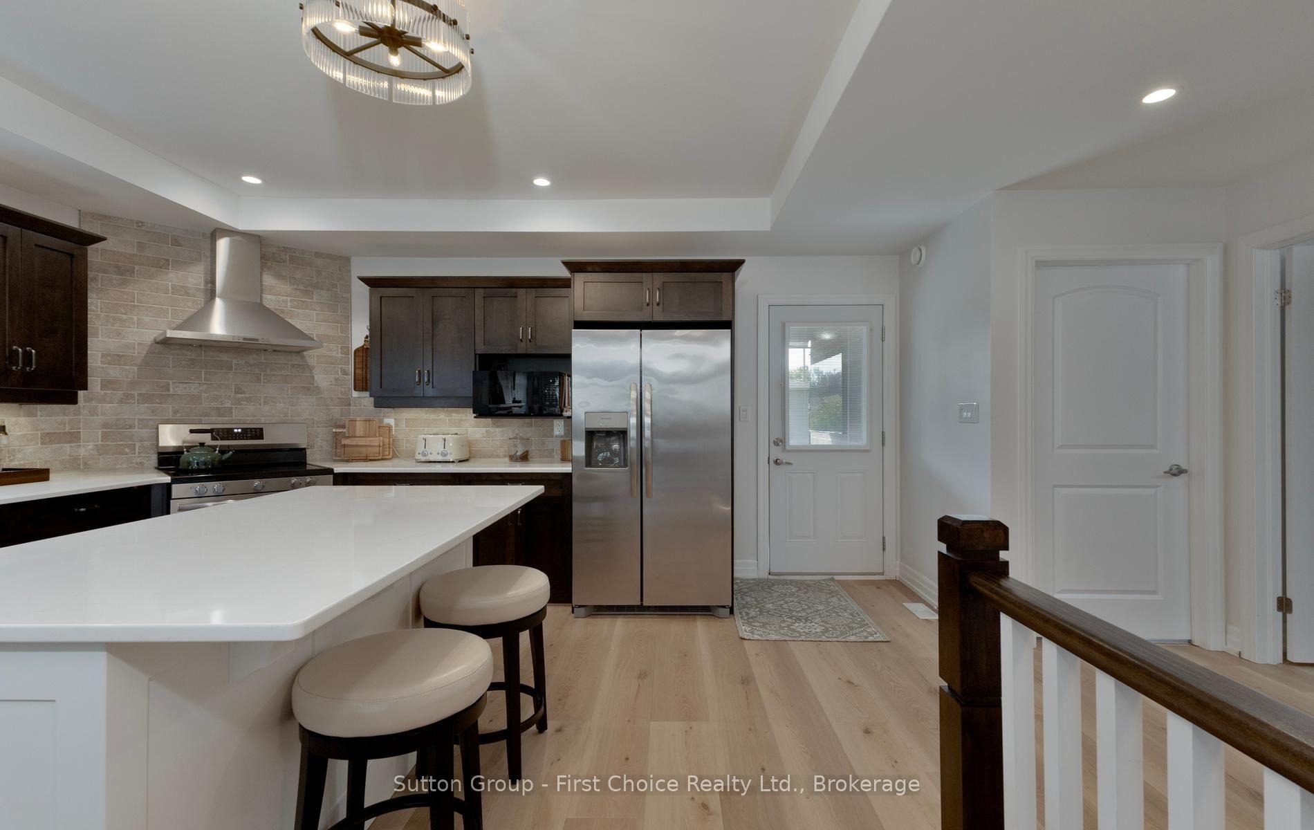 Photo 16 of 247 Sunset Drive, West Perth, Mitchell — HOMEH