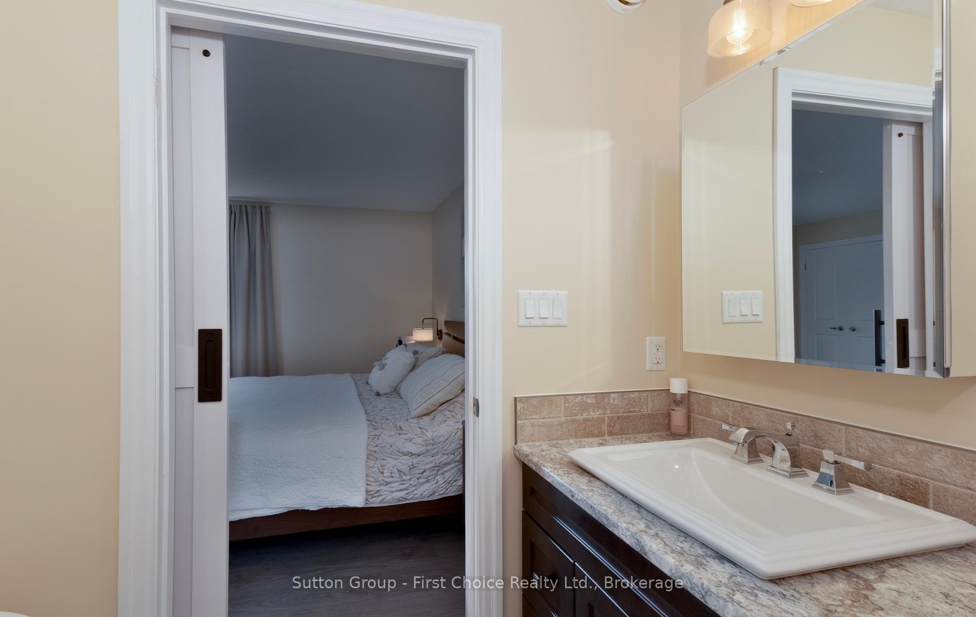 Photo 21 of 247 Sunset Drive, West Perth, Mitchell — HOMEH