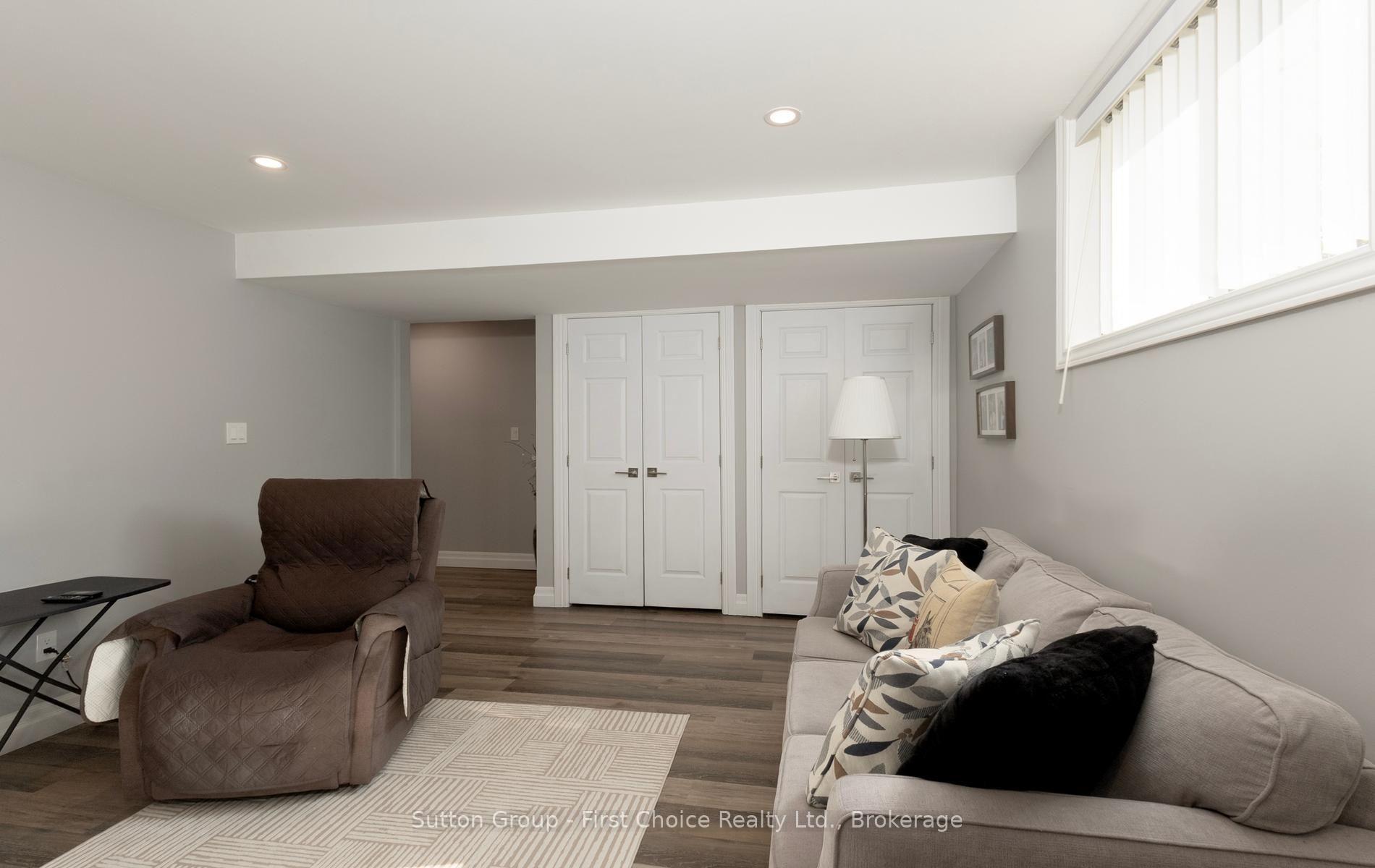 Photo 32 of 247 Sunset Drive, West Perth, Mitchell — HOMEH
