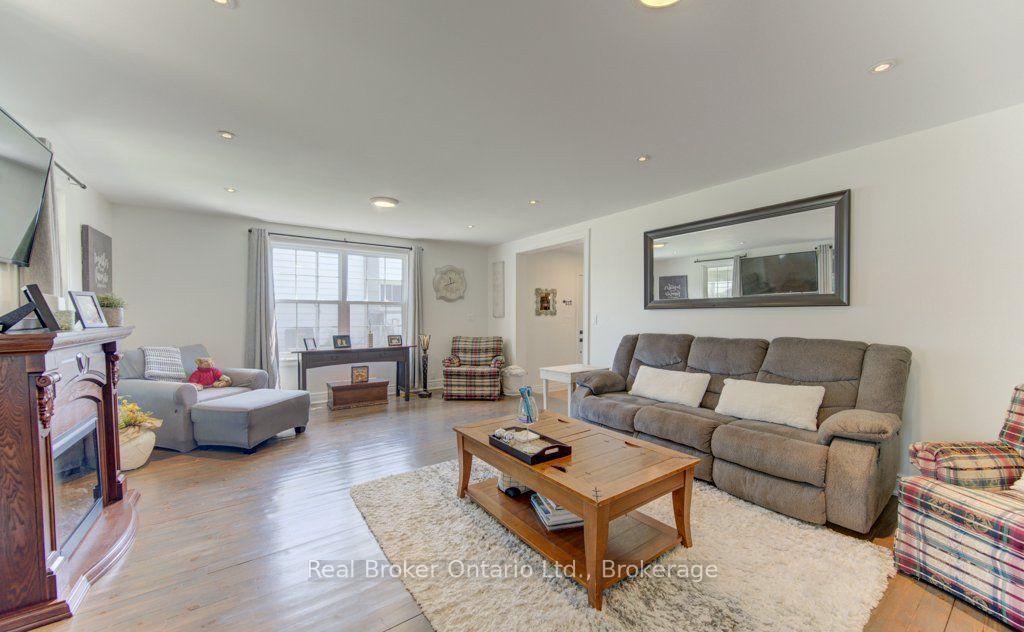 Photo 11 of 4 Wellington Street, Brant, Paris — HOMEH
