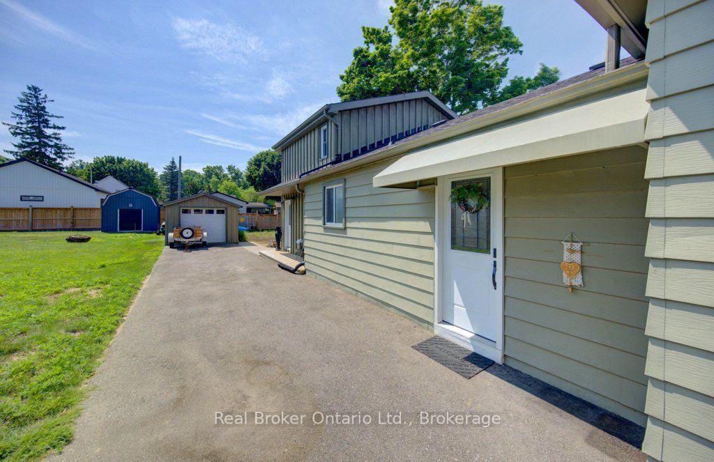 Photo 34 of 4 Wellington Street, Brant, Paris — HOMEH