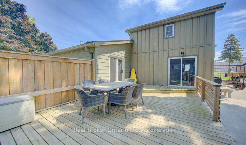 Photo 41 of 4 Wellington Street, Brant, Paris — HOMEH