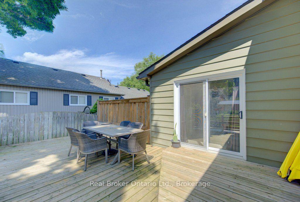 Photo 43 of 4 Wellington Street, Brant, Paris — HOMEH