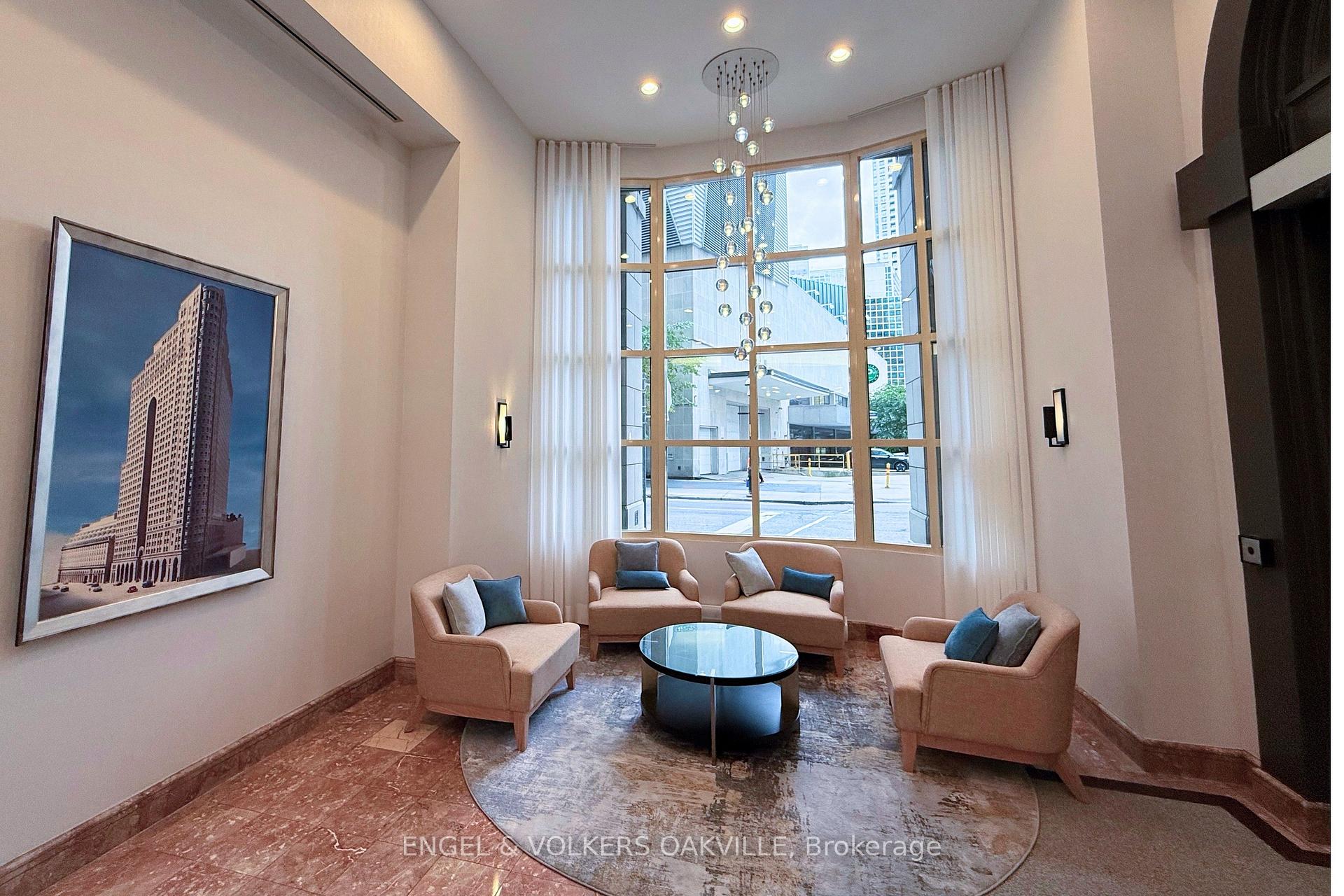 Photo 2 of Unit 1811, 25 The Esplanade, Toronto, Waterfront Communities — HOMEH