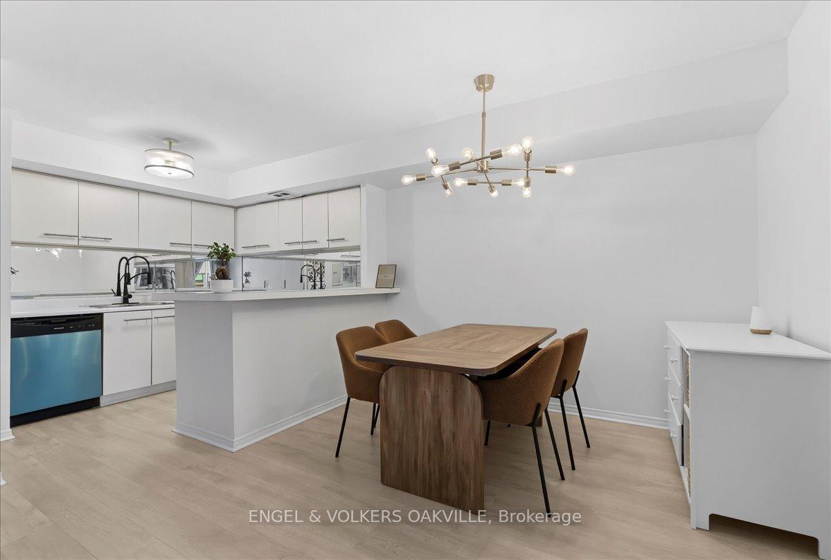 Photo 8 of Unit 1811, 25 The Esplanade, Toronto, Waterfront Communities — HOMEH