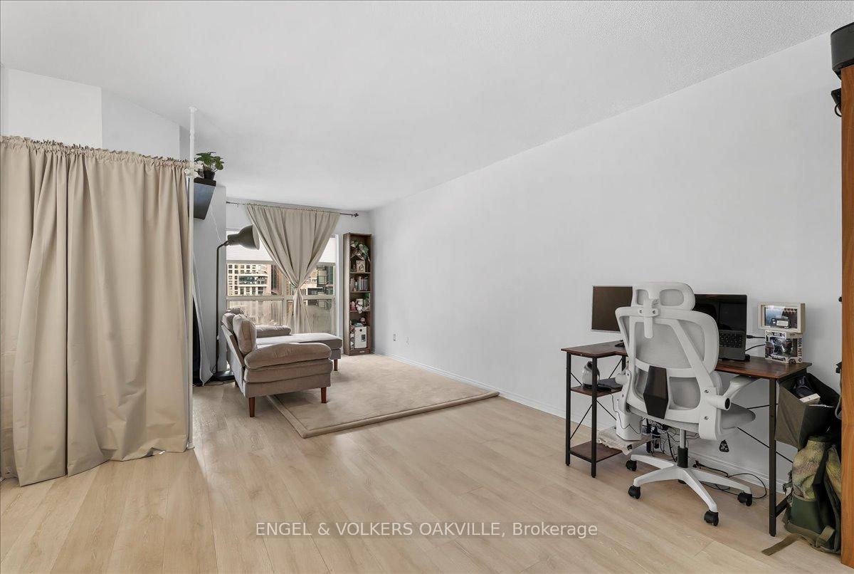 Photo 13 of Unit 1811, 25 The Esplanade, Toronto, Waterfront Communities — HOMEH