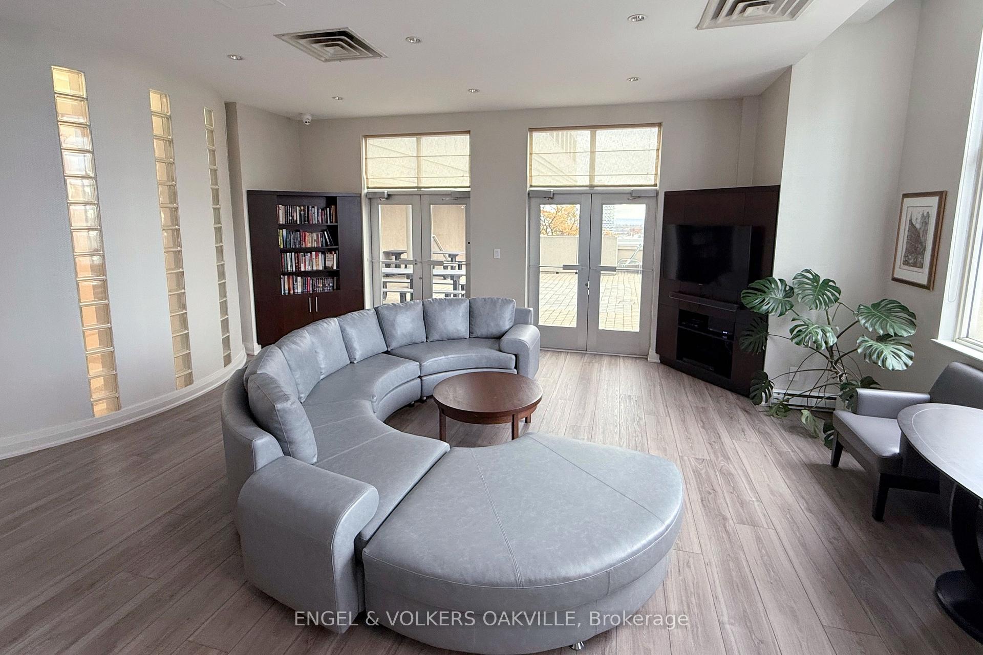 Photo 26 of Unit 1811, 25 The Esplanade, Toronto, Waterfront Communities — HOMEH