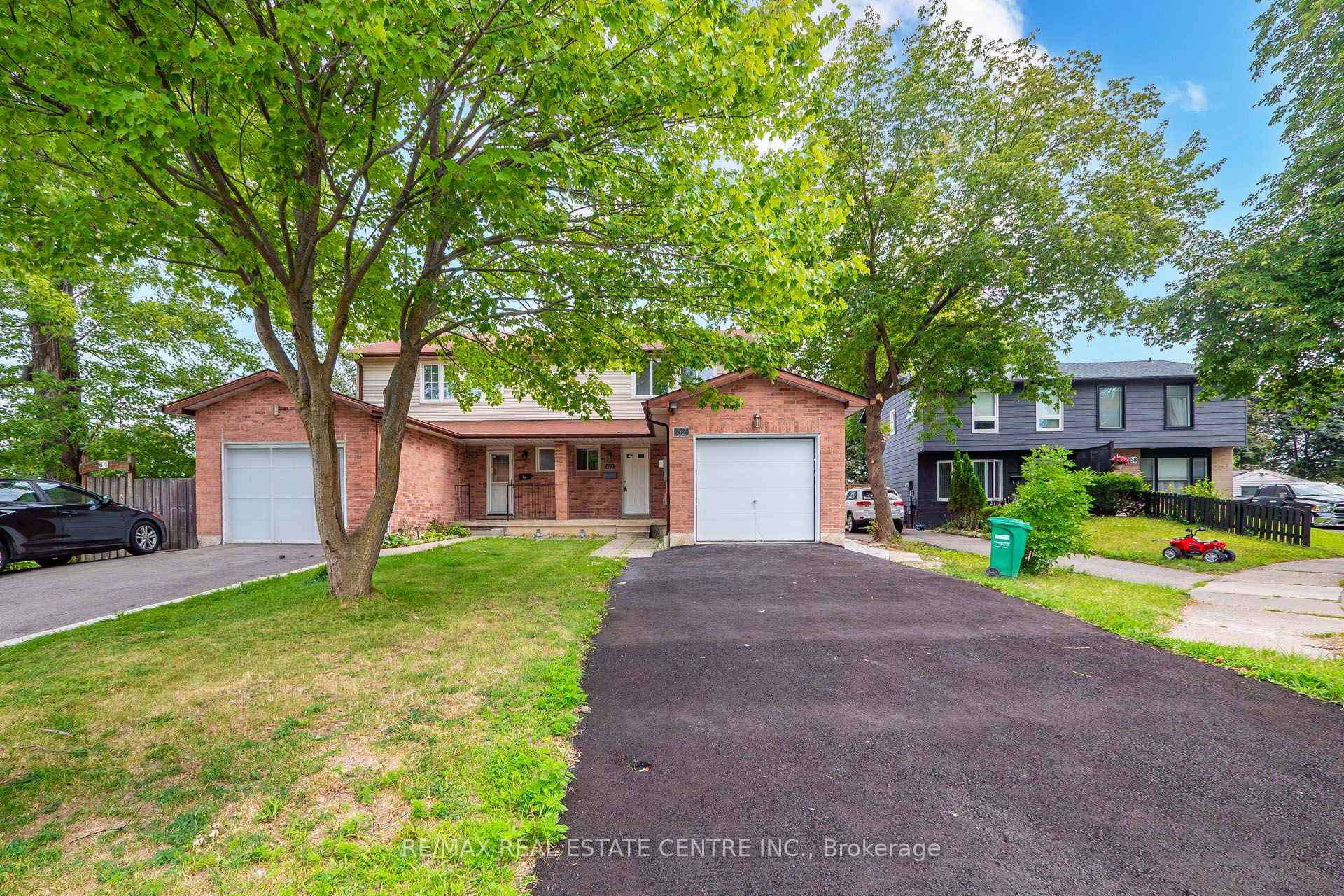 Photo 5 of 62 Bramhall Circle, Brampton, Madoc — HOMEH