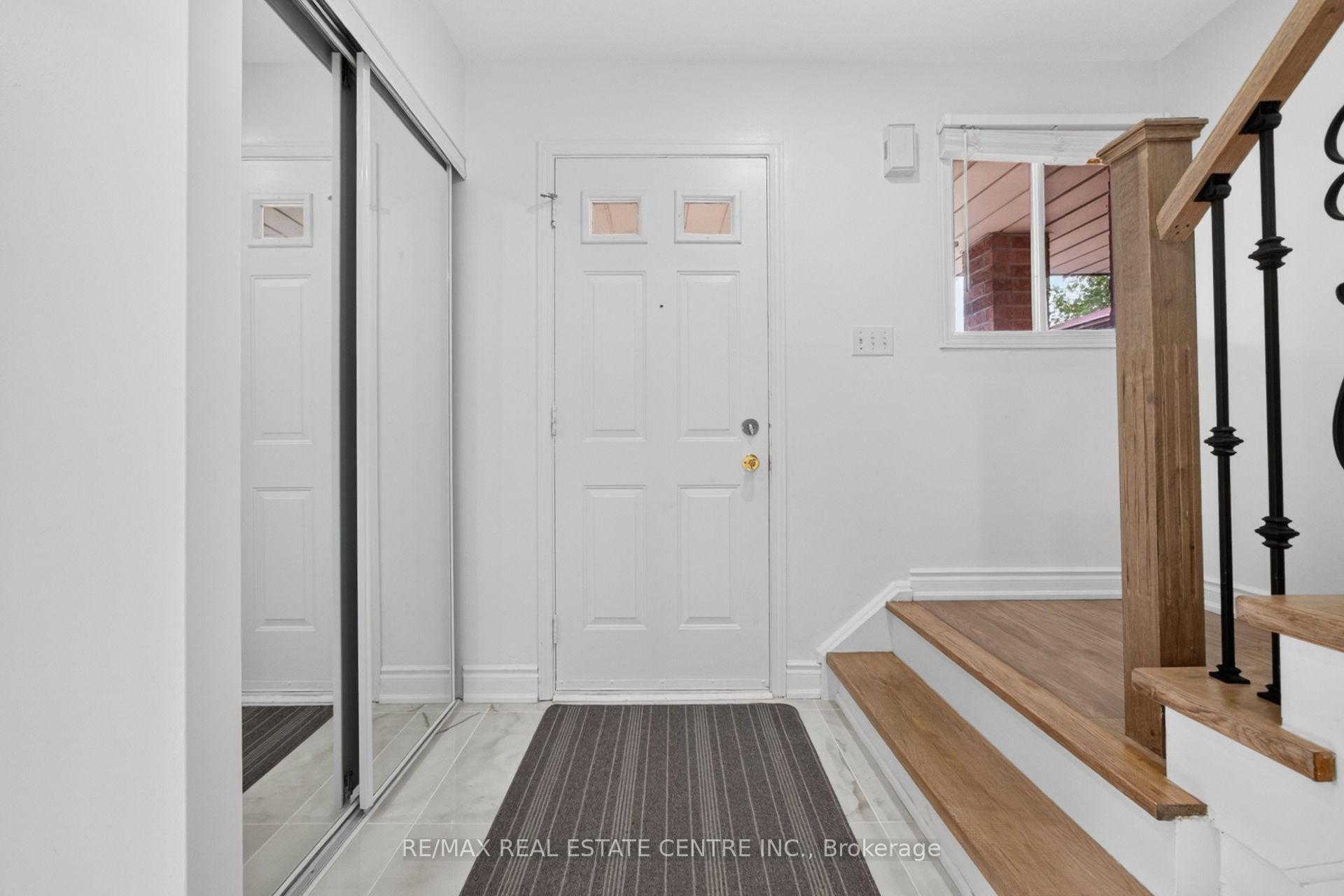 Photo 9 of 62 Bramhall Circle, Brampton, Madoc — HOMEH