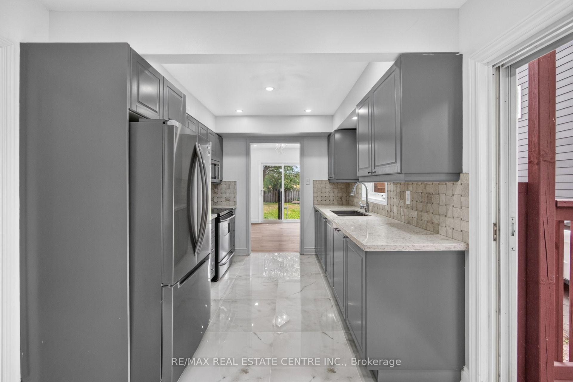 Photo 15 of 62 Bramhall Circle, Brampton, Madoc — HOMEH