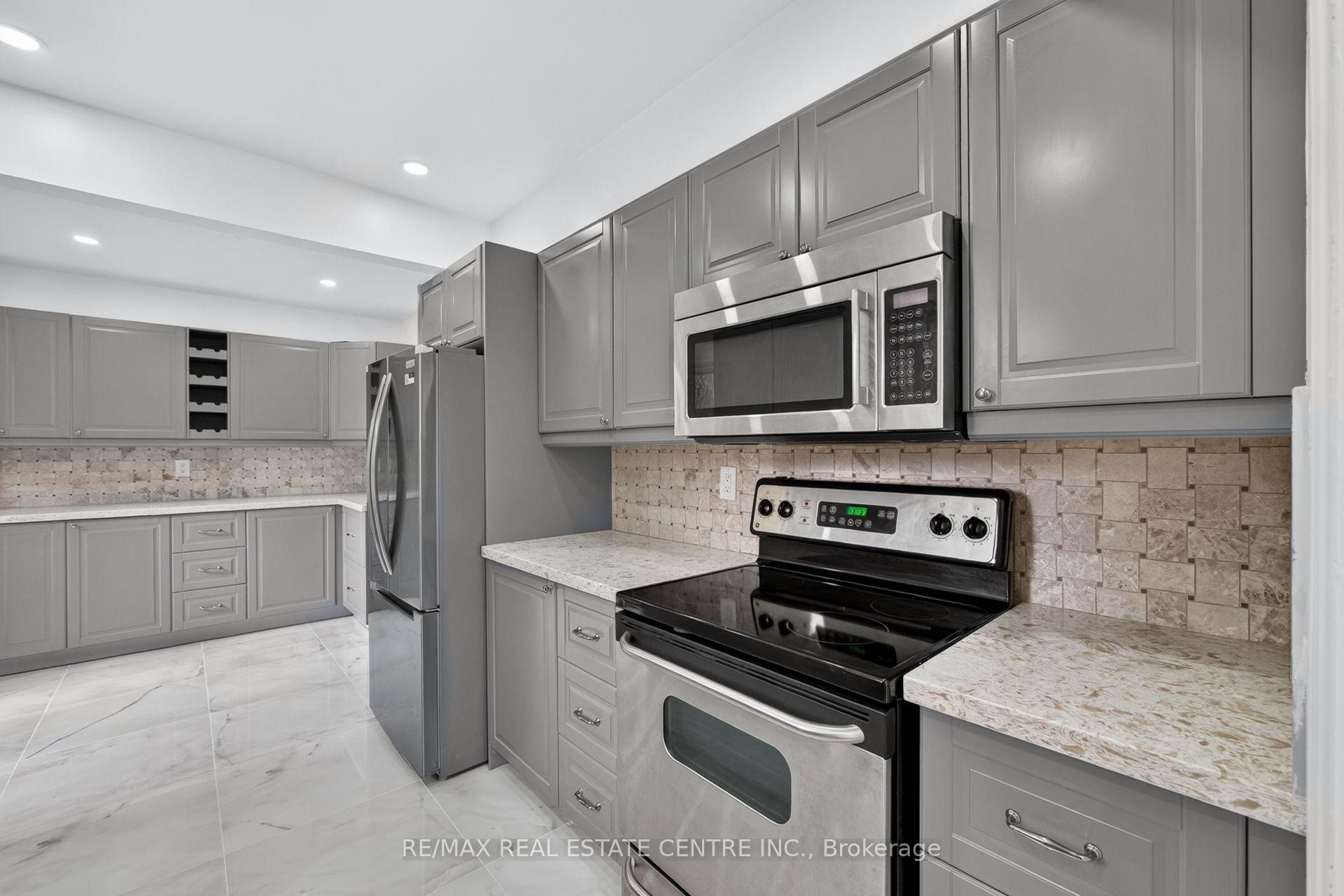 Photo 17 of 62 Bramhall Circle, Brampton, Madoc — HOMEH
