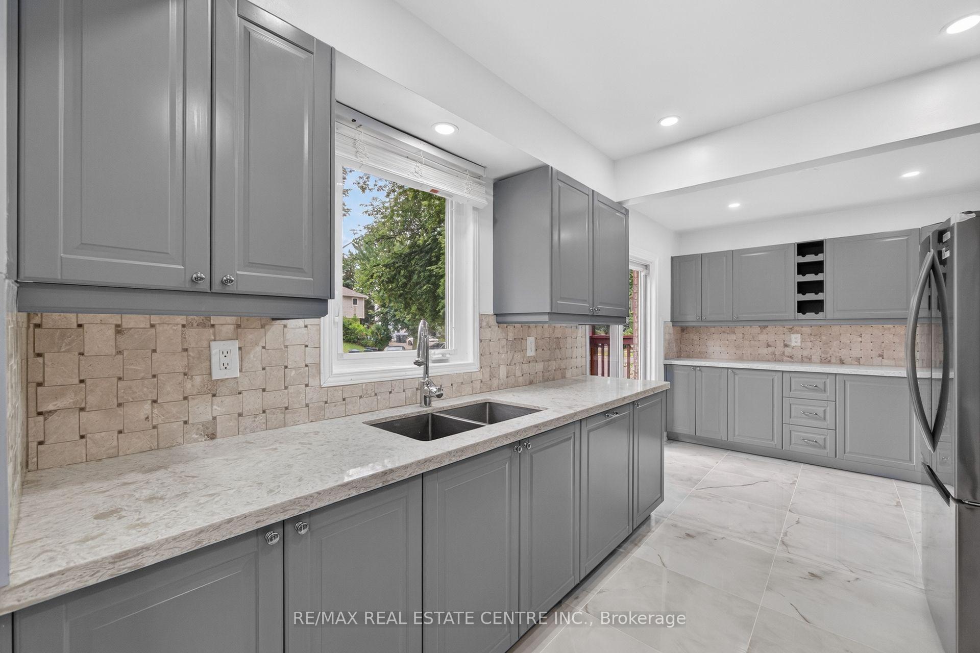 Photo 18 of 62 Bramhall Circle, Brampton, Madoc — HOMEH