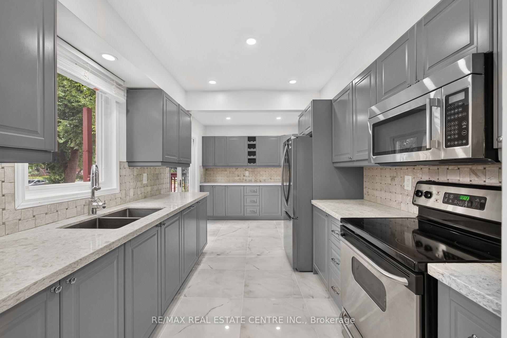 Photo 14 of 62 Bramhall Circle, Brampton, Madoc — HOMEH