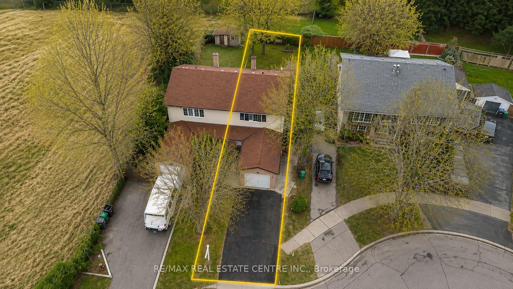Photo 55 of 62 Bramhall Circle, Brampton, Madoc — HOMEH