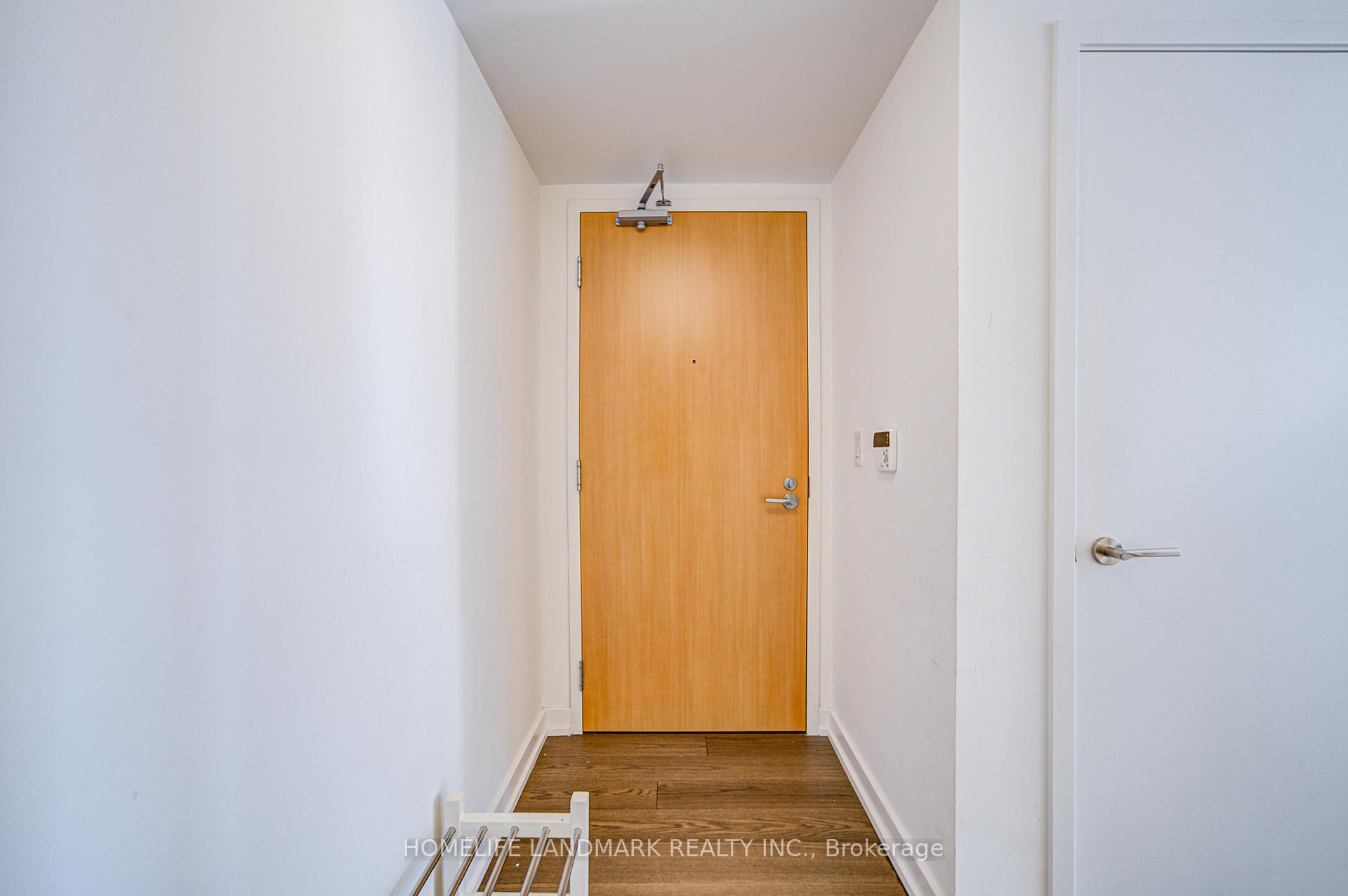 Photo 3 of Unit 1106, 11 Wellesley Street W, Toronto, Bay Street Corridor — HOMEH