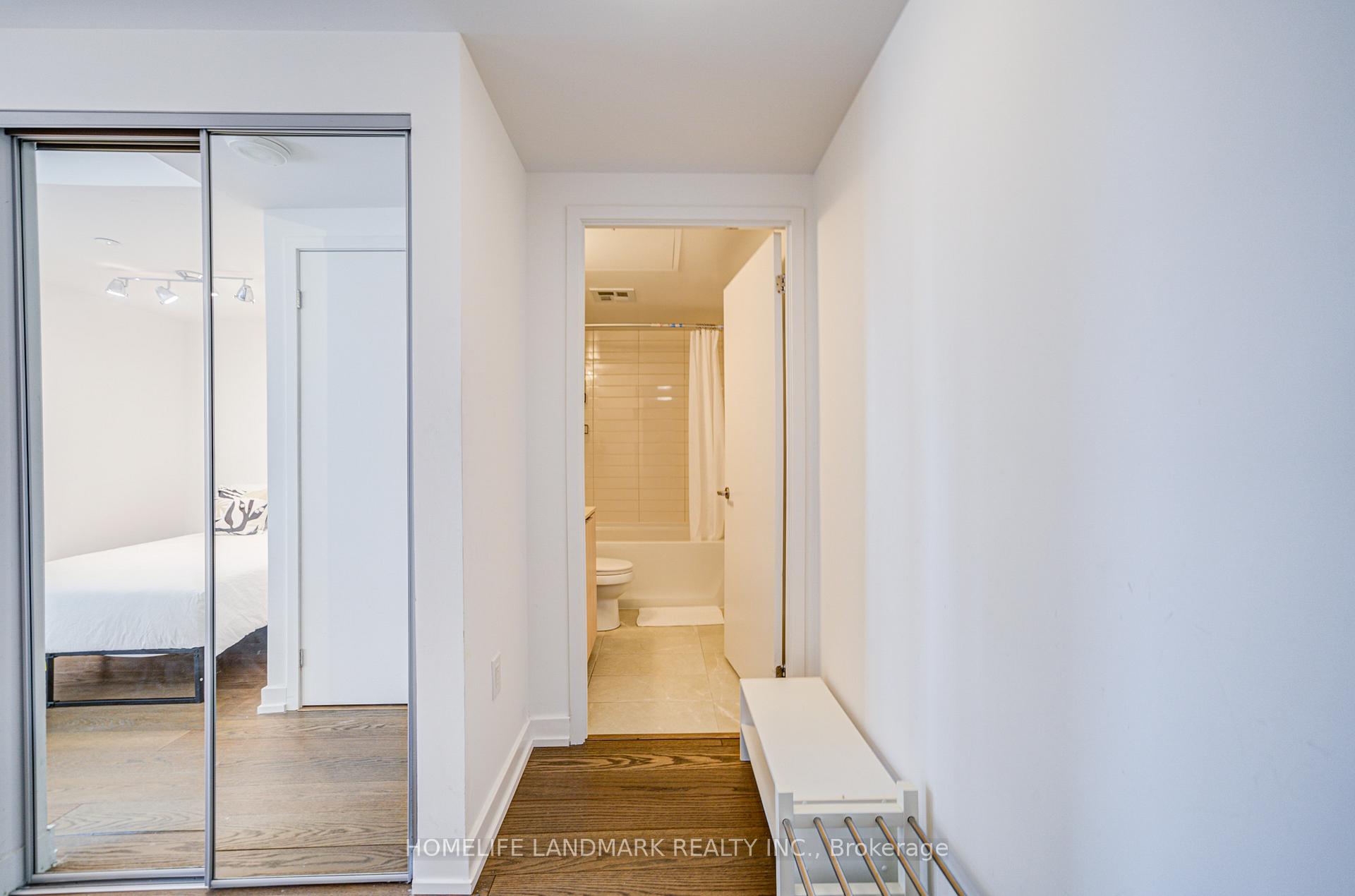 Photo 4 of Unit 1106, 11 Wellesley Street W, Toronto, Bay Street Corridor — HOMEH