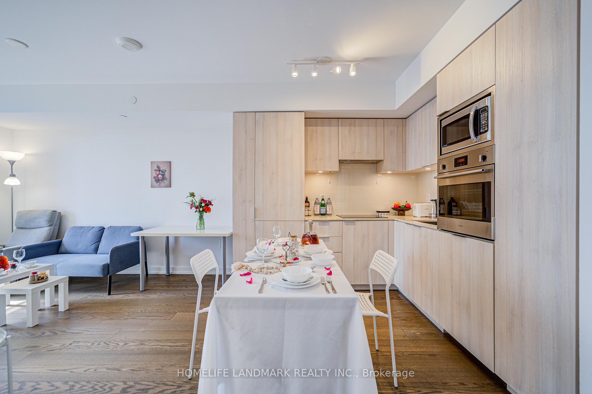 Photo 7 of Unit 1106, 11 Wellesley Street W, Toronto, Bay Street Corridor — HOMEH