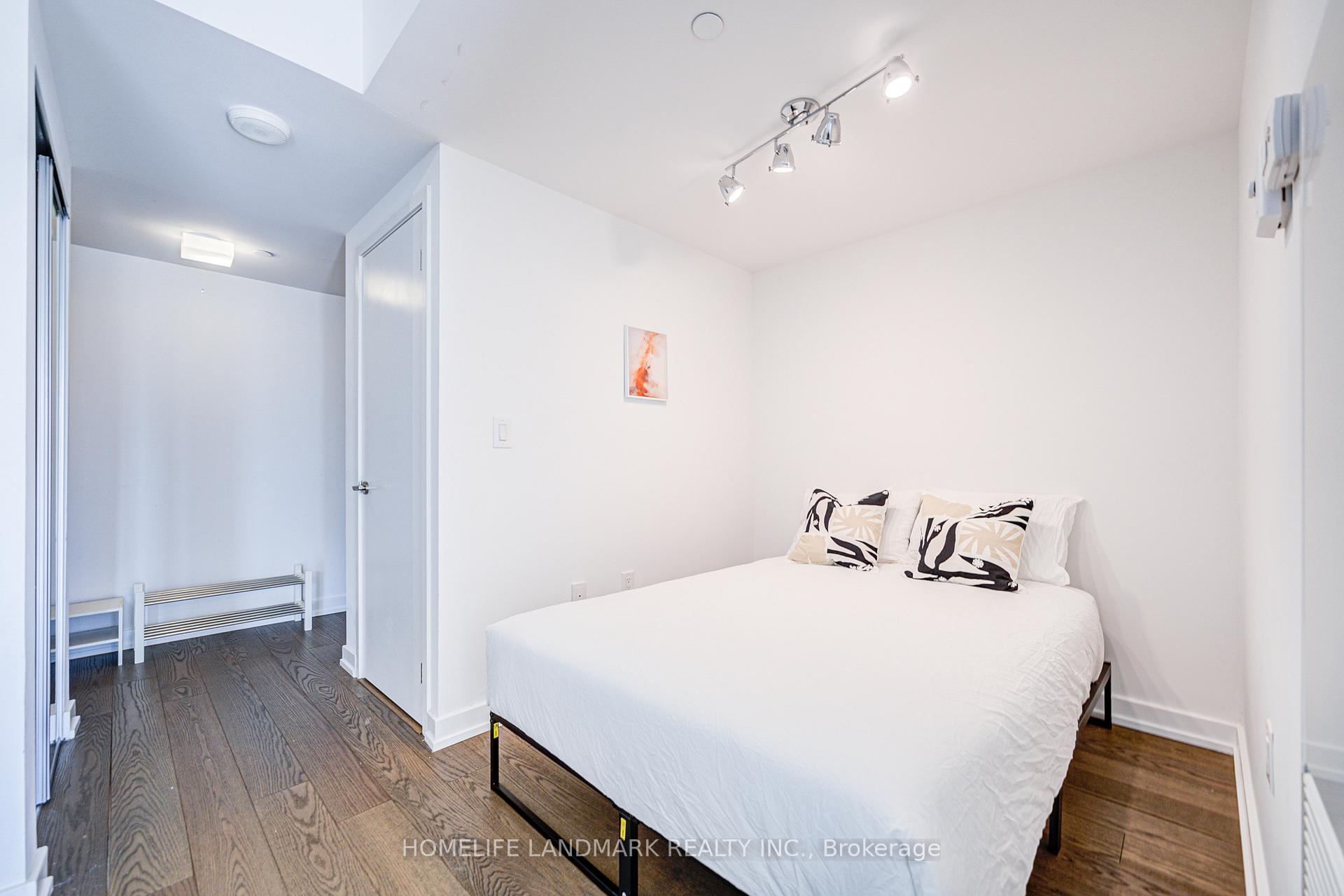 Photo 19 of Unit 1106, 11 Wellesley Street W, Toronto, Bay Street Corridor — HOMEH