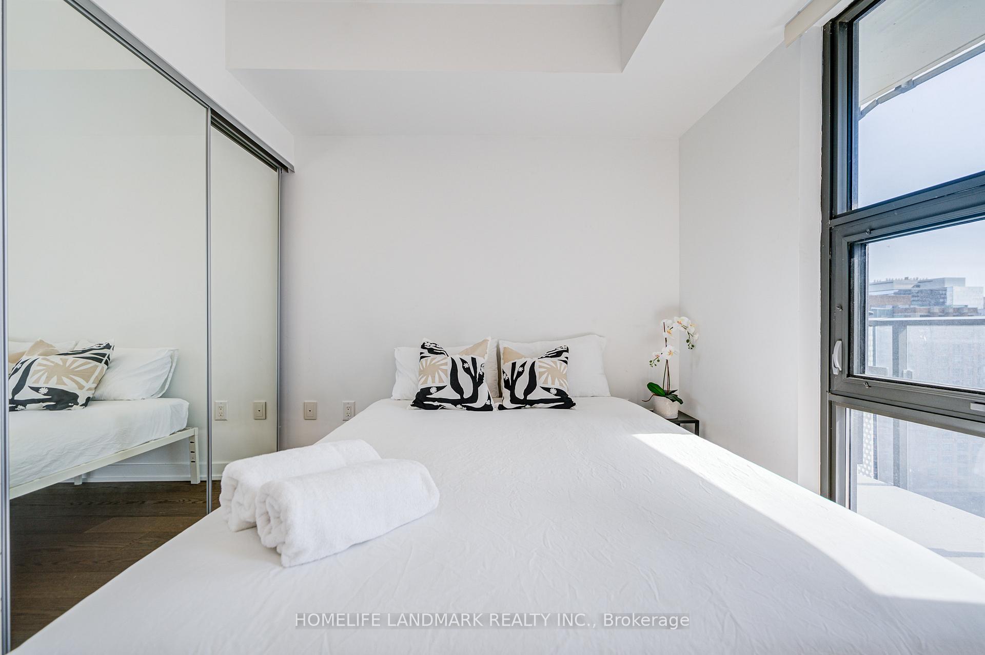 Photo 25 of Unit 1106, 11 Wellesley Street W, Toronto, Bay Street Corridor — HOMEH