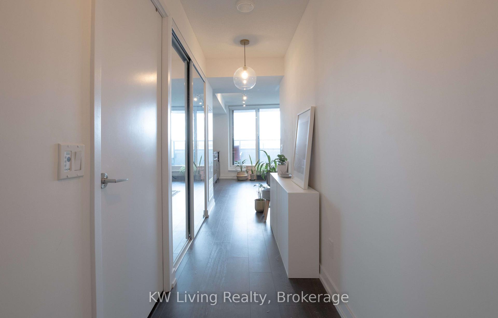 Photo 3 of Unit 316, 125 Redpath Avenue, Toronto, Mount Pleasant West — HOMEH
