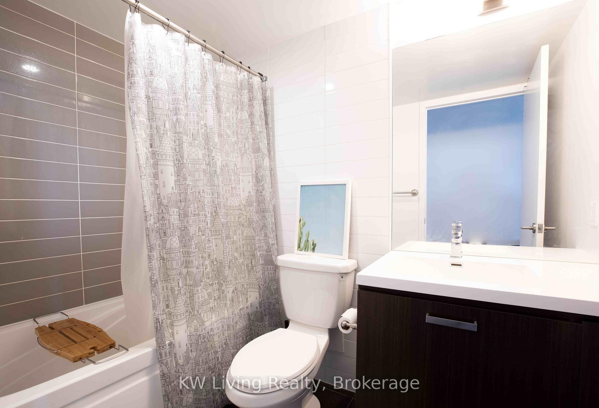 Photo 11 of Unit 316, 125 Redpath Avenue, Toronto, Mount Pleasant West — HOMEH