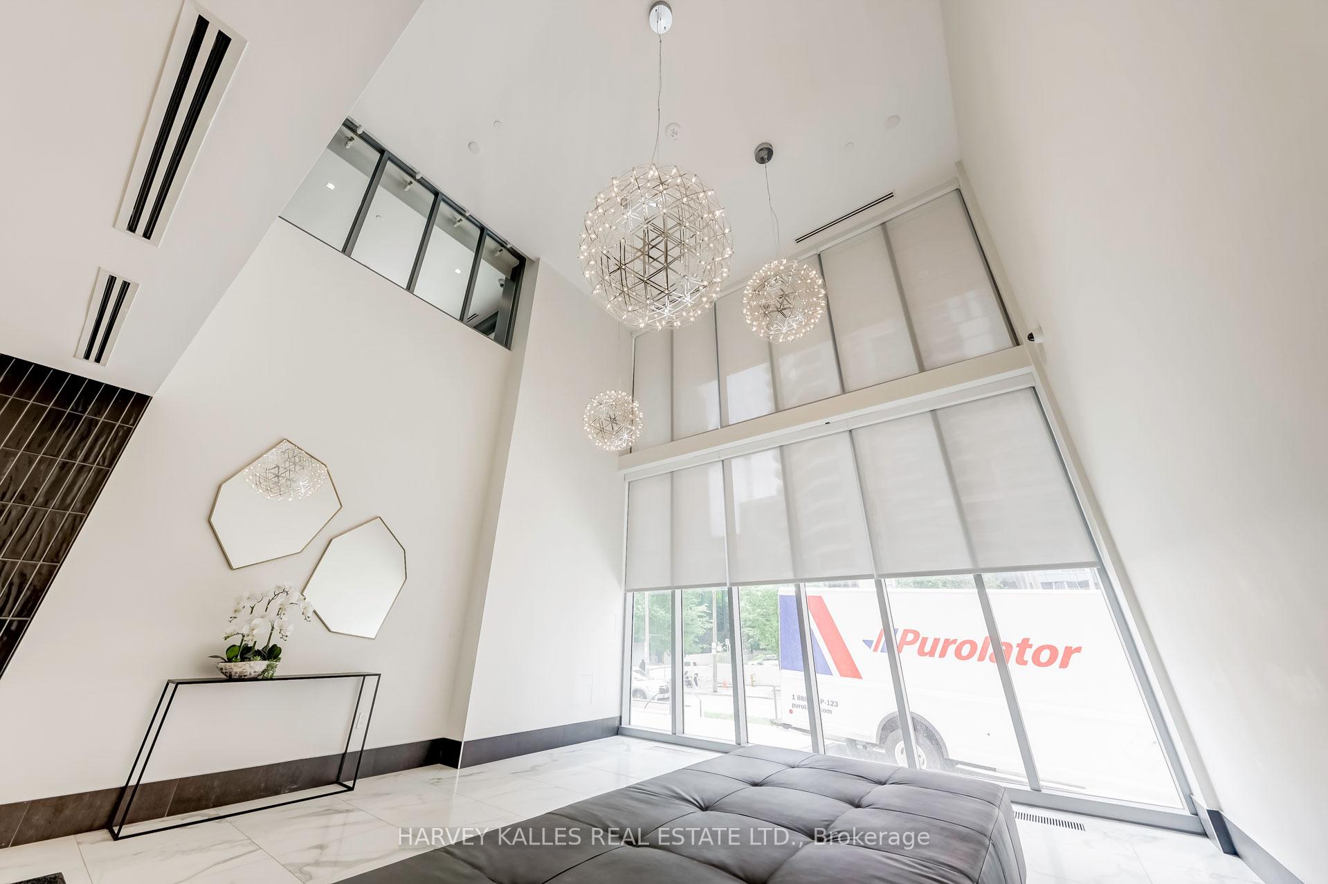 Photo 3 of Unit LPH19, 50 Dunfield Avenue, Toronto, Mount Pleasant West — HOMEH