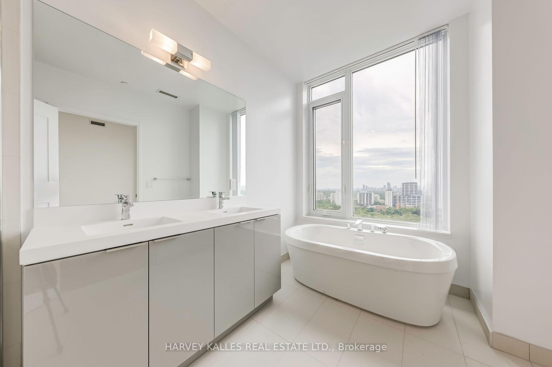 Photo 12 of Unit LPH19, 50 Dunfield Avenue, Toronto, Mount Pleasant West — HOMEH