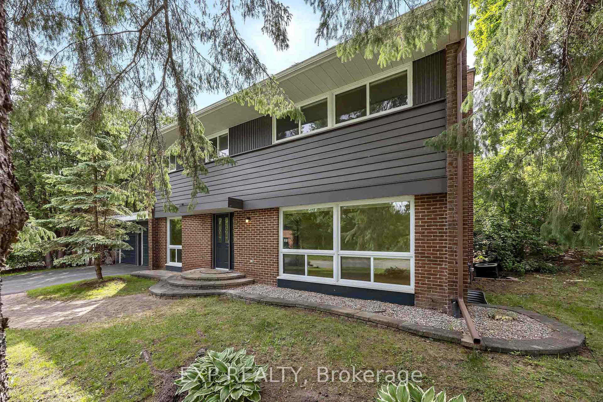 Photo 3 of 14 Carr Crescent, Ottawa, Kanata - Beaverbrook — HOMEH