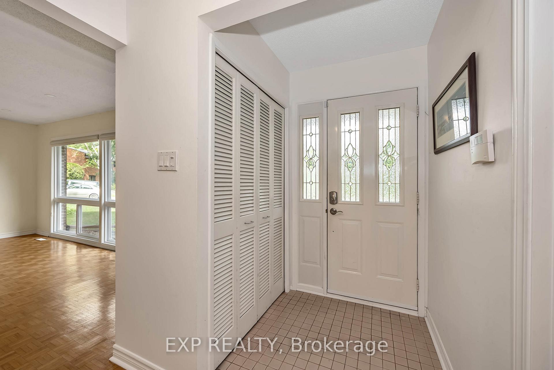 Photo 6 of 14 Carr Crescent, Ottawa, Kanata - Beaverbrook — HOMEH