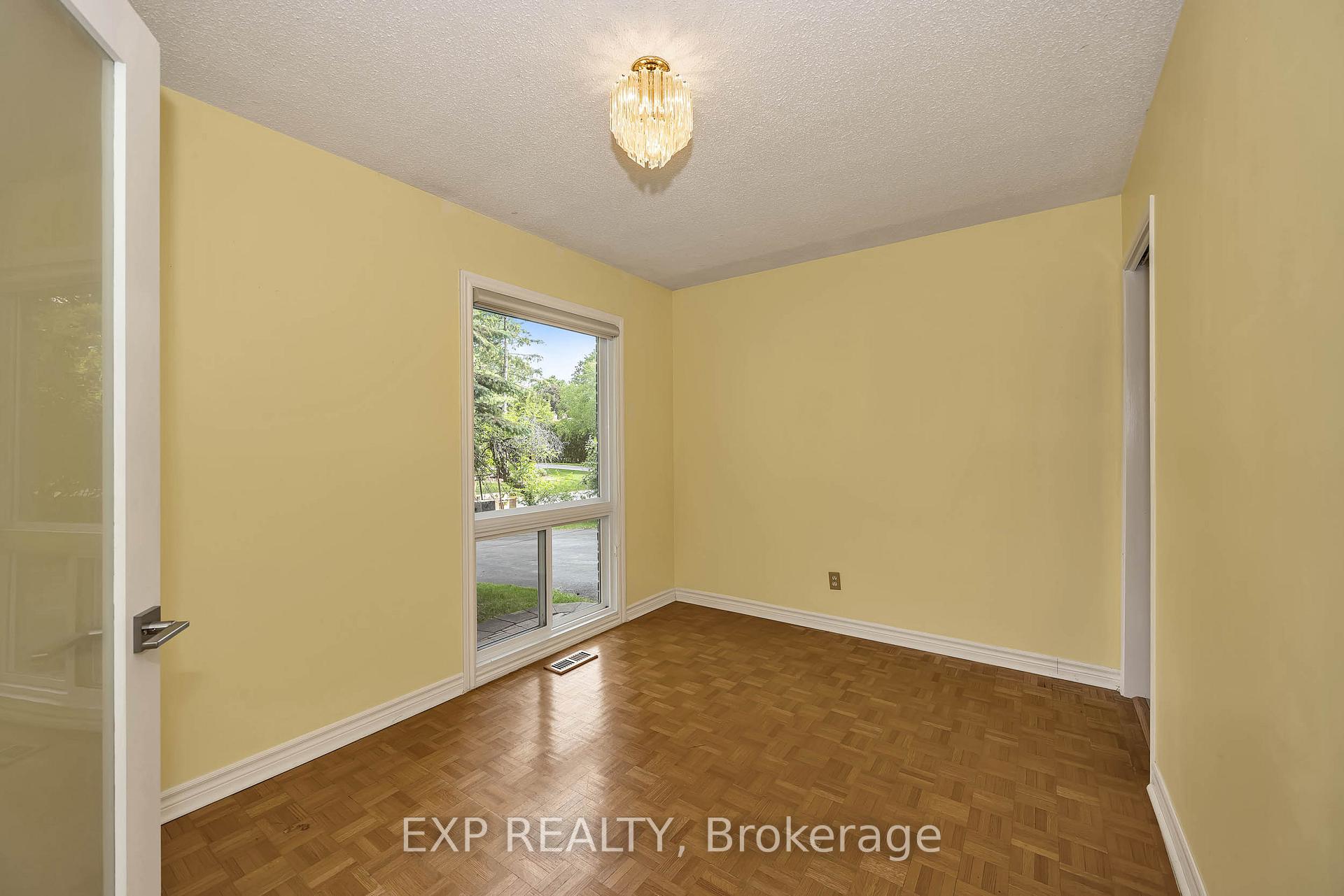 Photo 21 of 14 Carr Crescent, Ottawa, Kanata - Beaverbrook — HOMEH