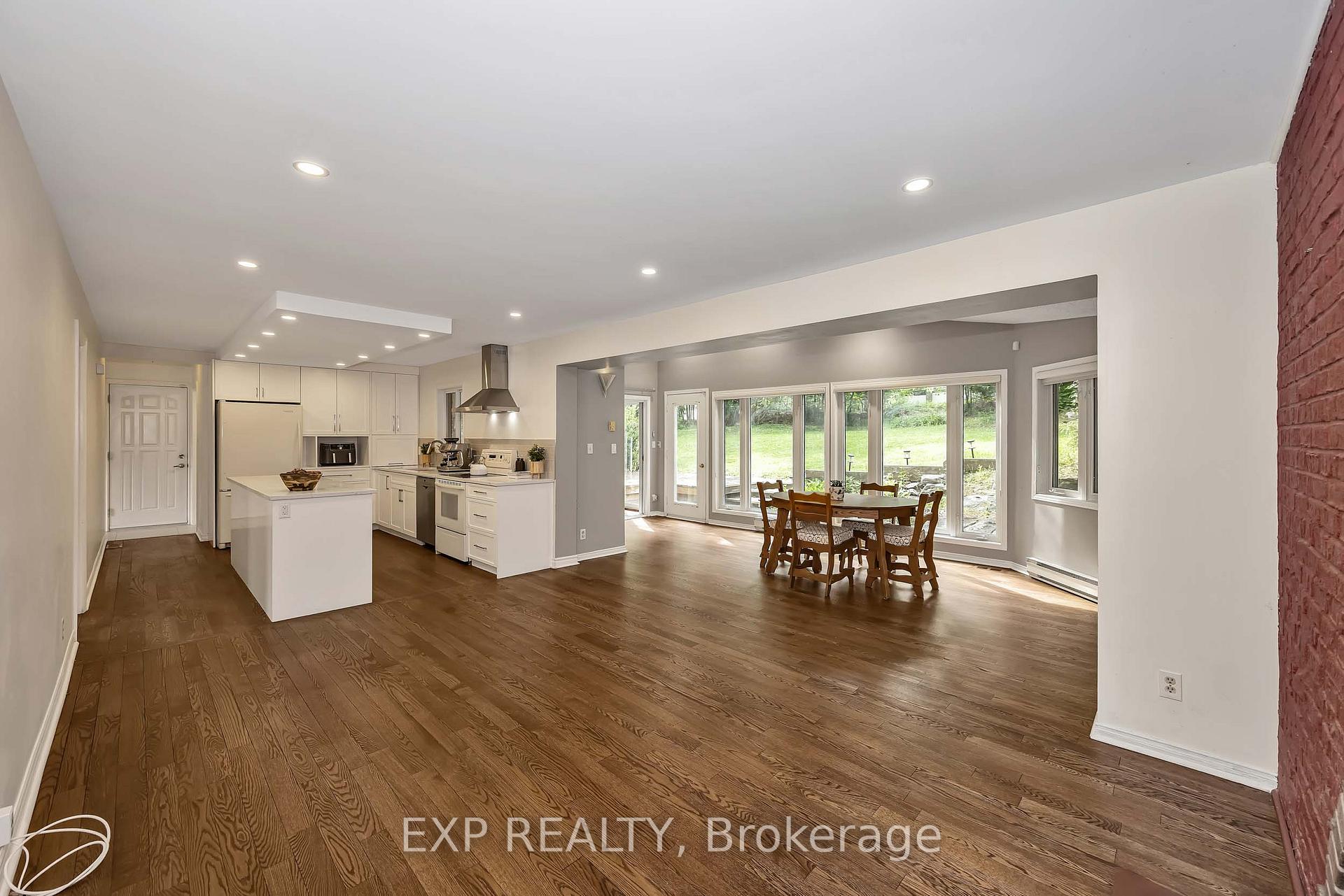 Photo 39 of 14 Carr Crescent, Ottawa, Kanata - Beaverbrook — HOMEH
