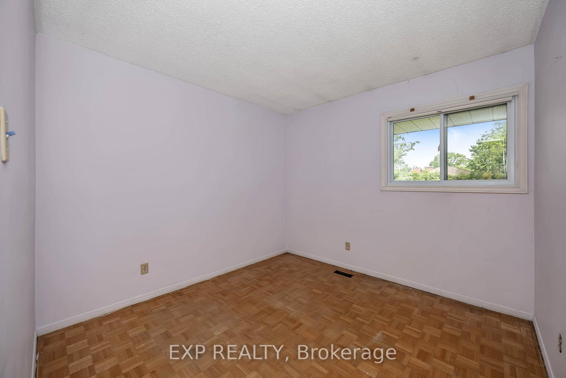 Photo 66 of 14 Carr Crescent, Ottawa, Kanata - Beaverbrook — HOMEH