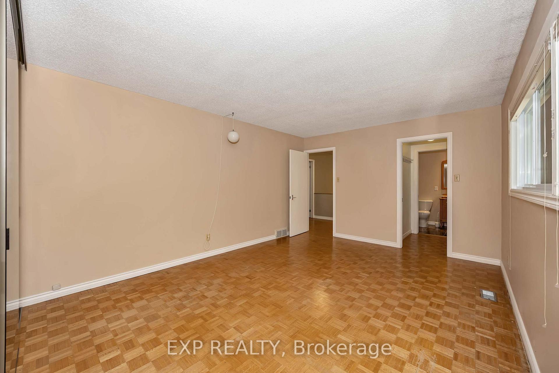 Photo 75 of 14 Carr Crescent, Ottawa, Kanata - Beaverbrook — HOMEH