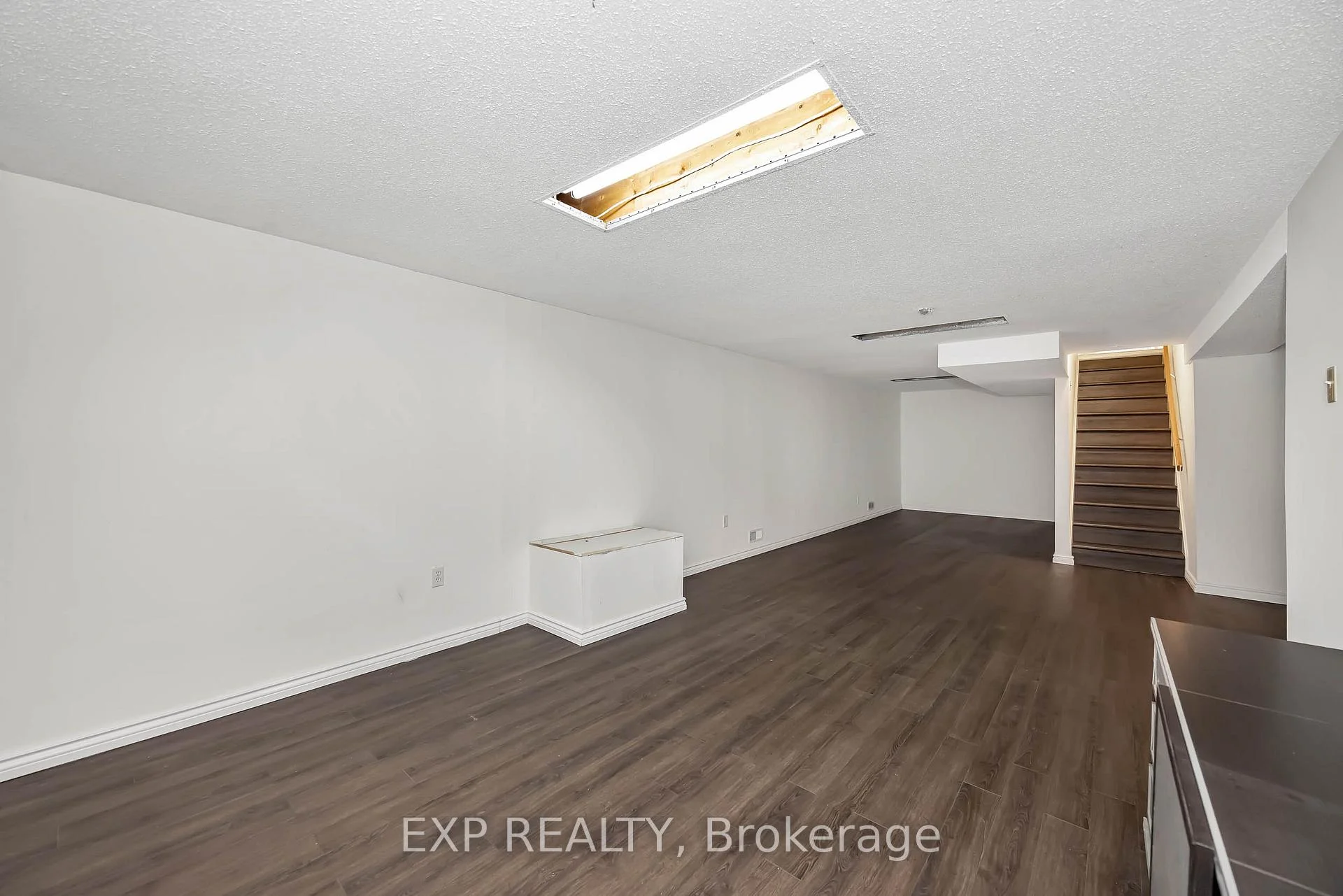 Photo 92 of 14 Carr Crescent, Ottawa, Kanata - Beaverbrook — HOMEH