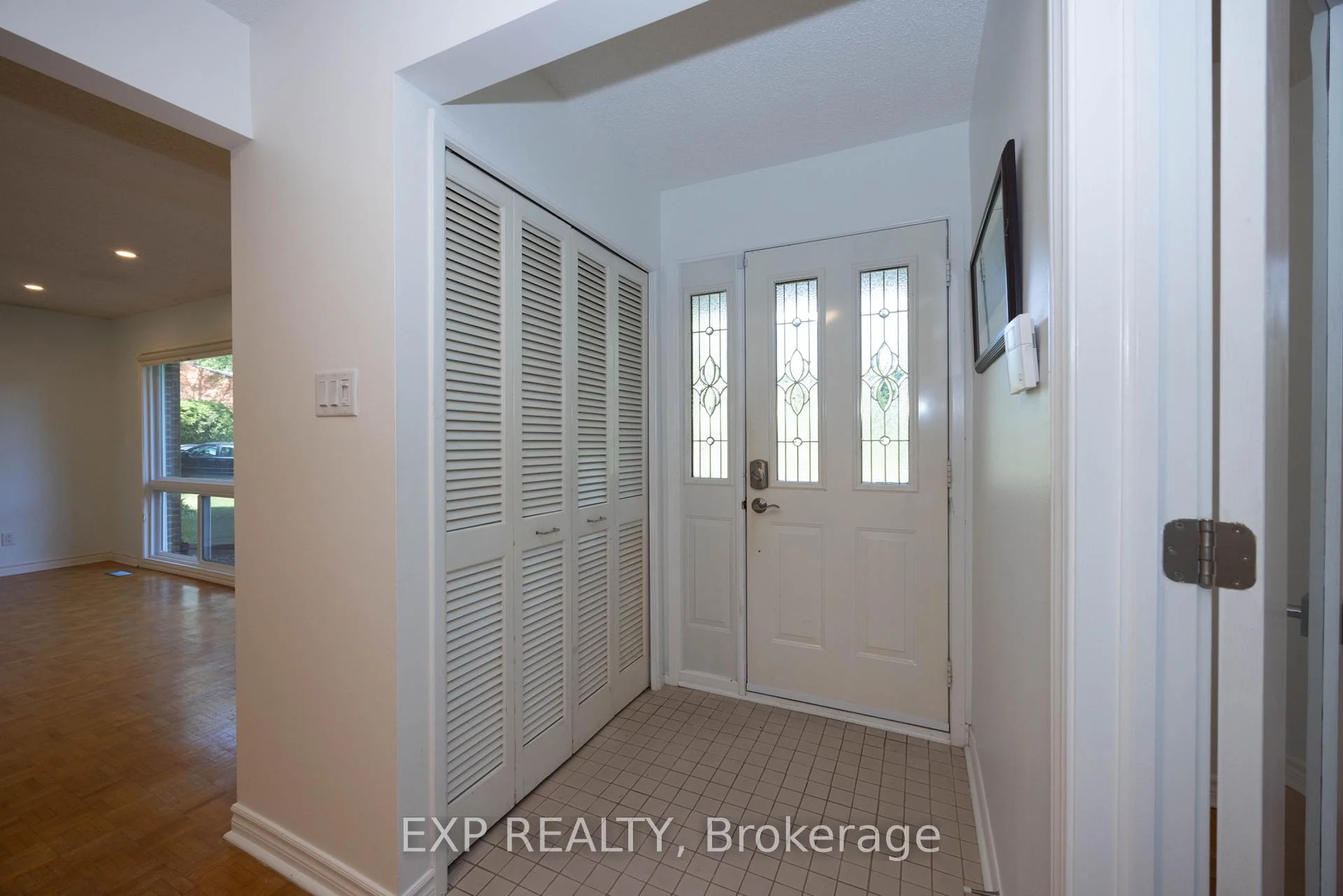 Photo 7 of 14 Carr Crescent, Ottawa, Kanata - Beaverbrook — HOMEH