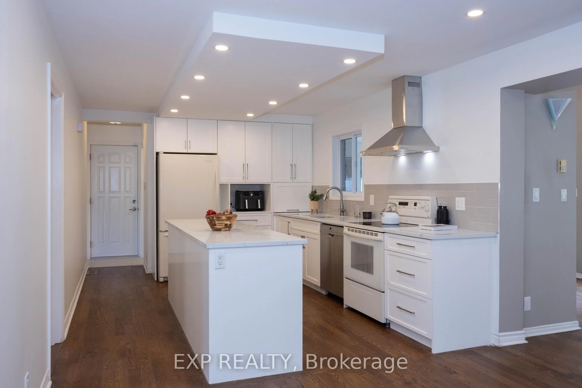 Photo 19 of 14 Carr Crescent, Ottawa, Kanata - Beaverbrook — HOMEH