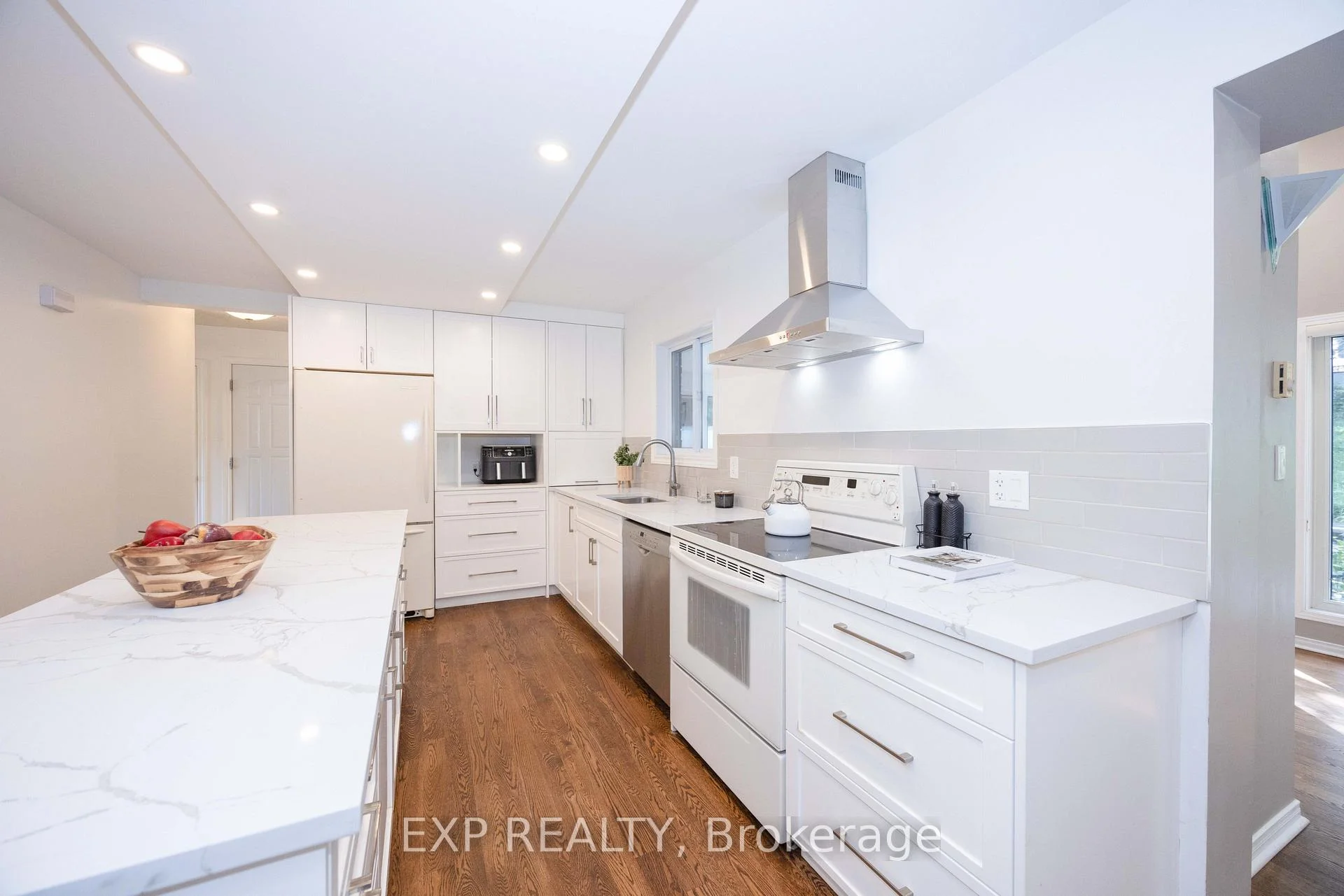 Photo 20 of 14 Carr Crescent, Ottawa, Kanata - Beaverbrook — HOMEH