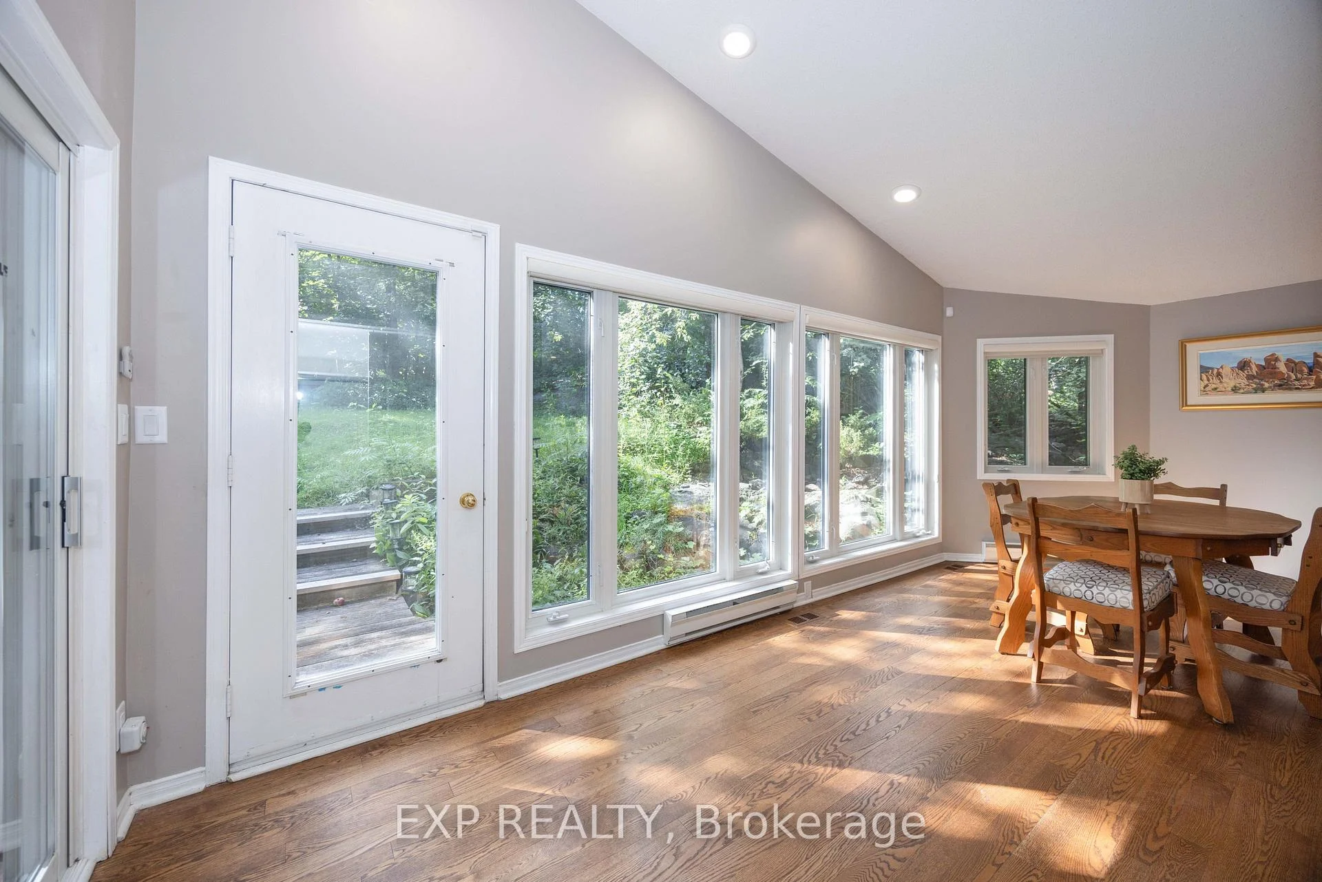 Photo 35 of 14 Carr Crescent, Ottawa, Kanata - Beaverbrook — HOMEH