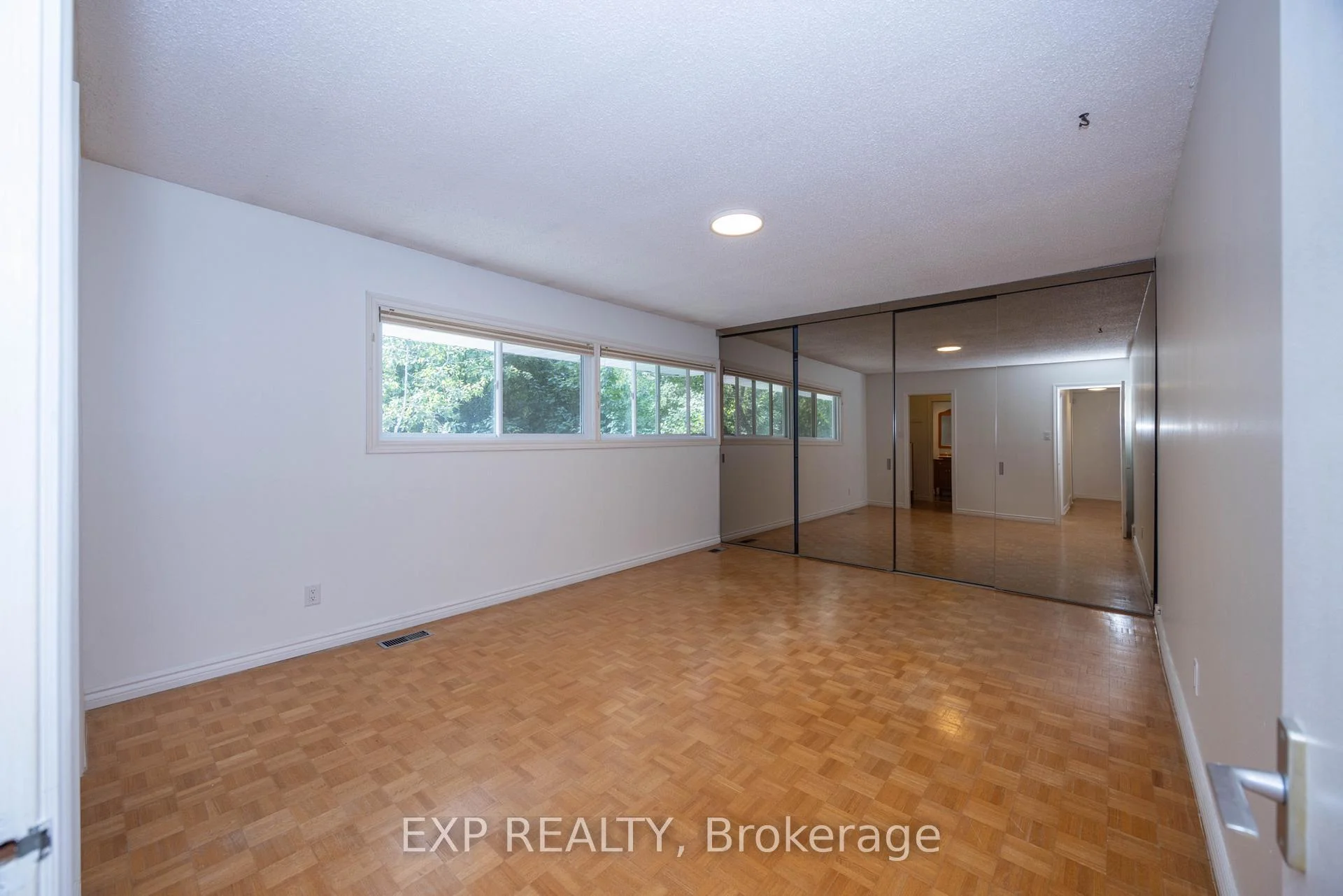 Photo 55 of 14 Carr Crescent, Ottawa, Kanata - Beaverbrook — HOMEH