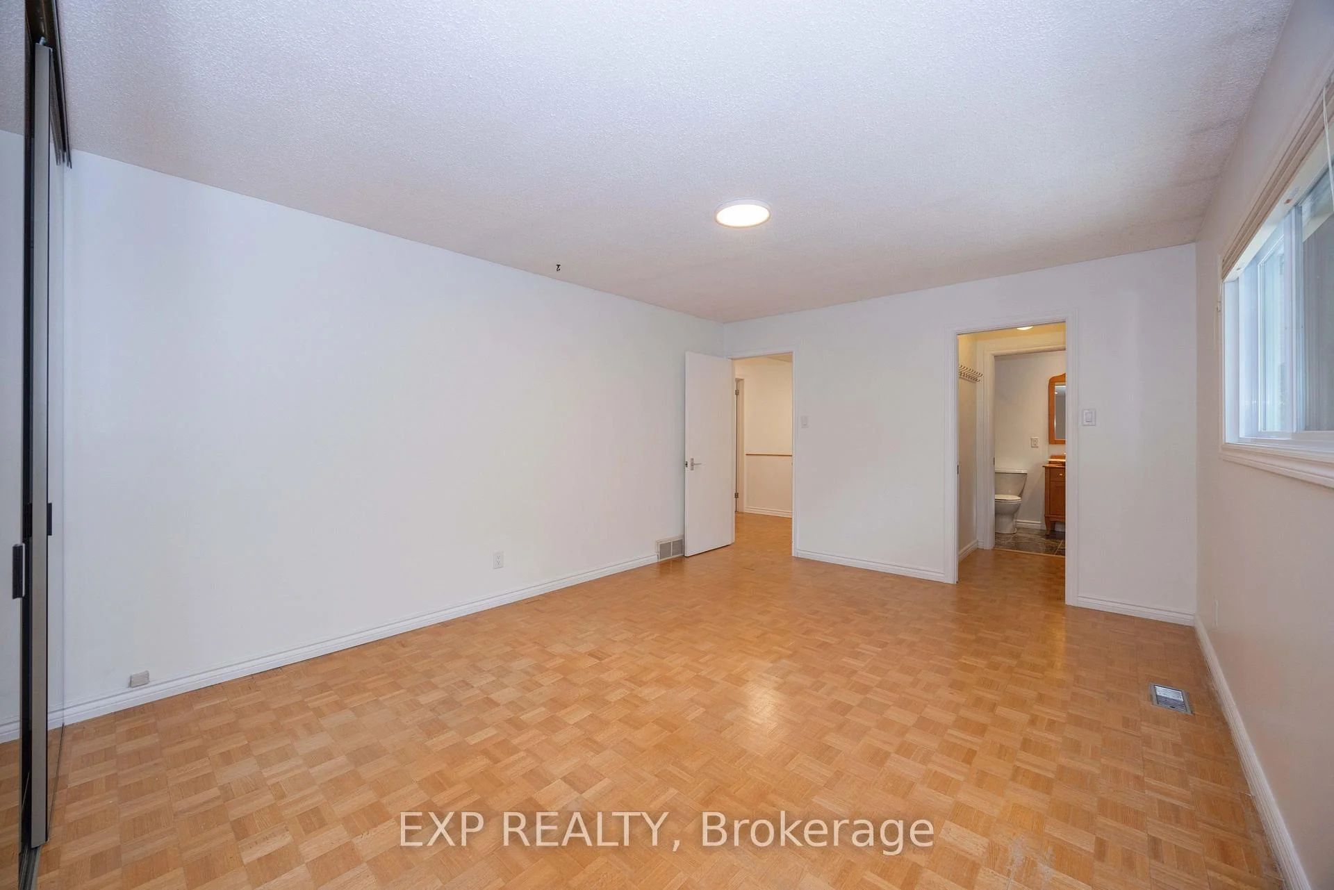 Photo 56 of 14 Carr Crescent, Ottawa, Kanata - Beaverbrook — HOMEH