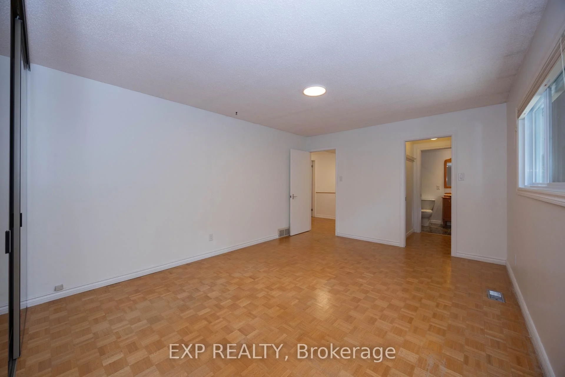 Photo 58 of 14 Carr Crescent, Ottawa, Kanata - Beaverbrook — HOMEH