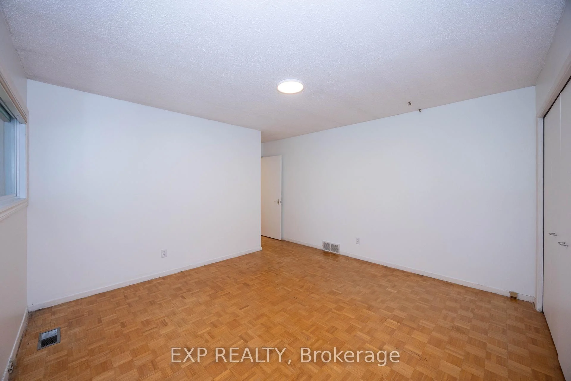 Photo 67 of 14 Carr Crescent, Ottawa, Kanata - Beaverbrook — HOMEH
