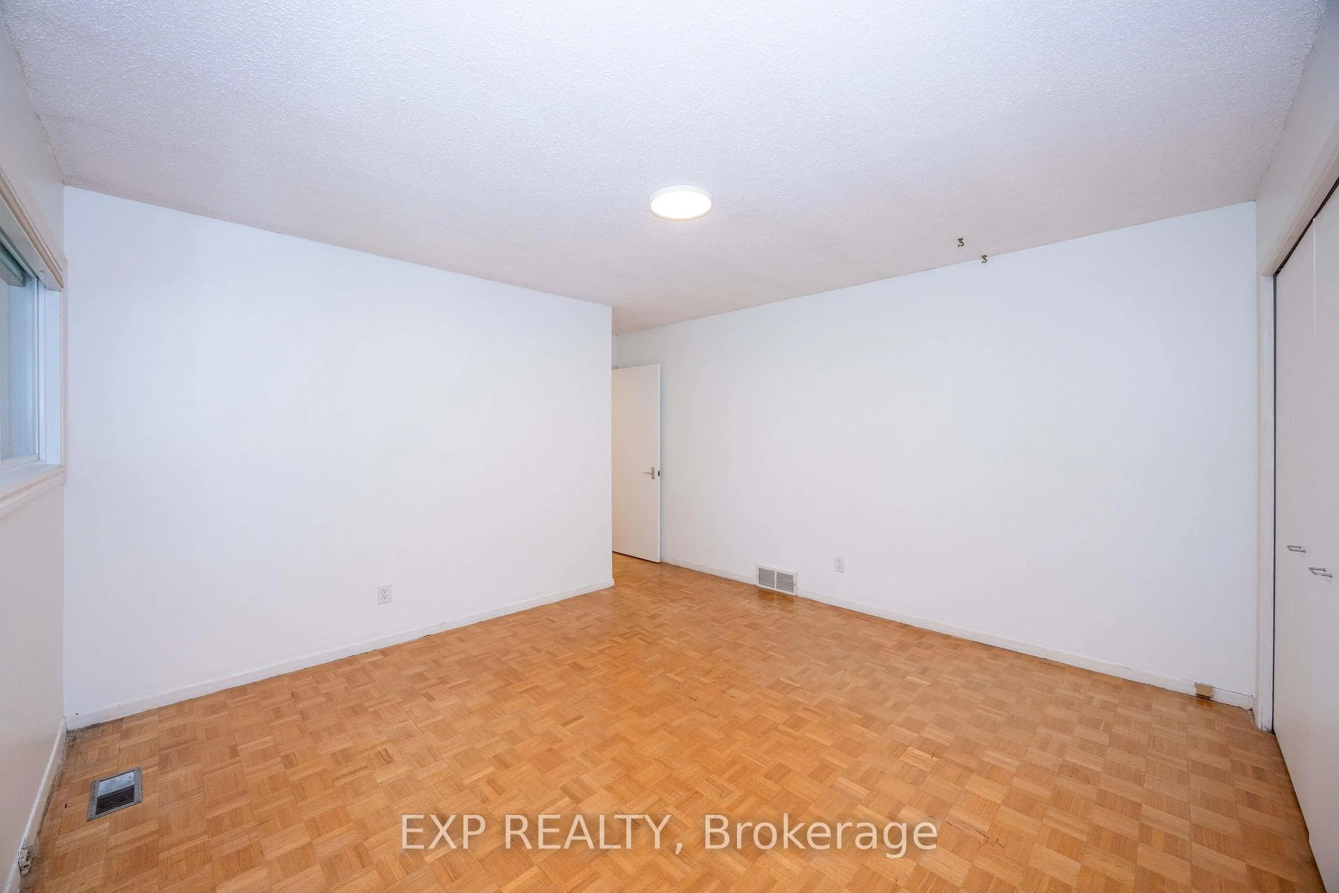 Photo 68 of 14 Carr Crescent, Ottawa, Kanata - Beaverbrook — HOMEH