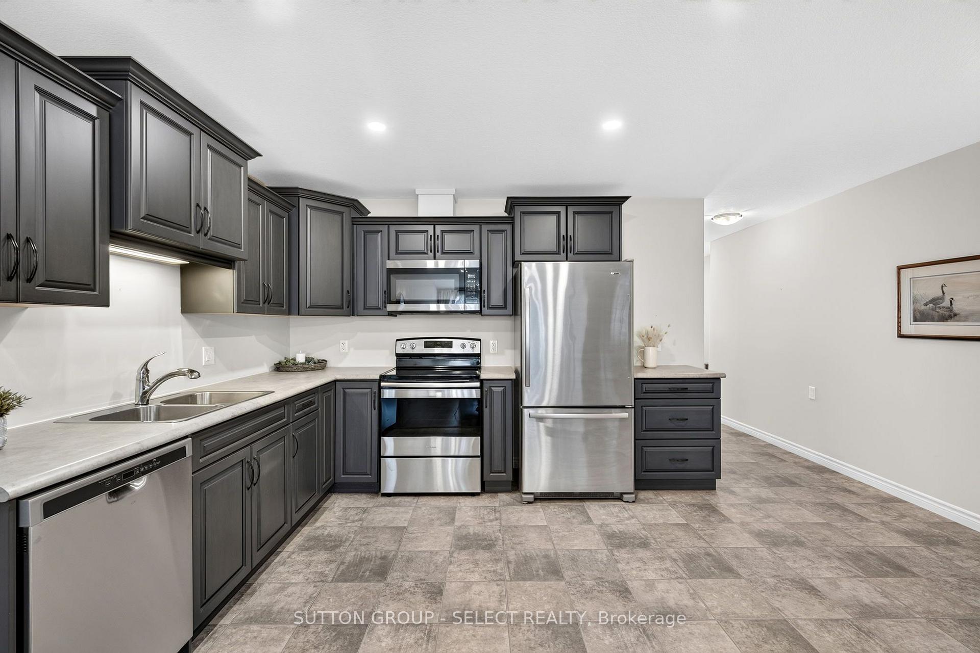 Photo 11 of 14 Devon Drive, South Huron, Exeter — HOMEH
