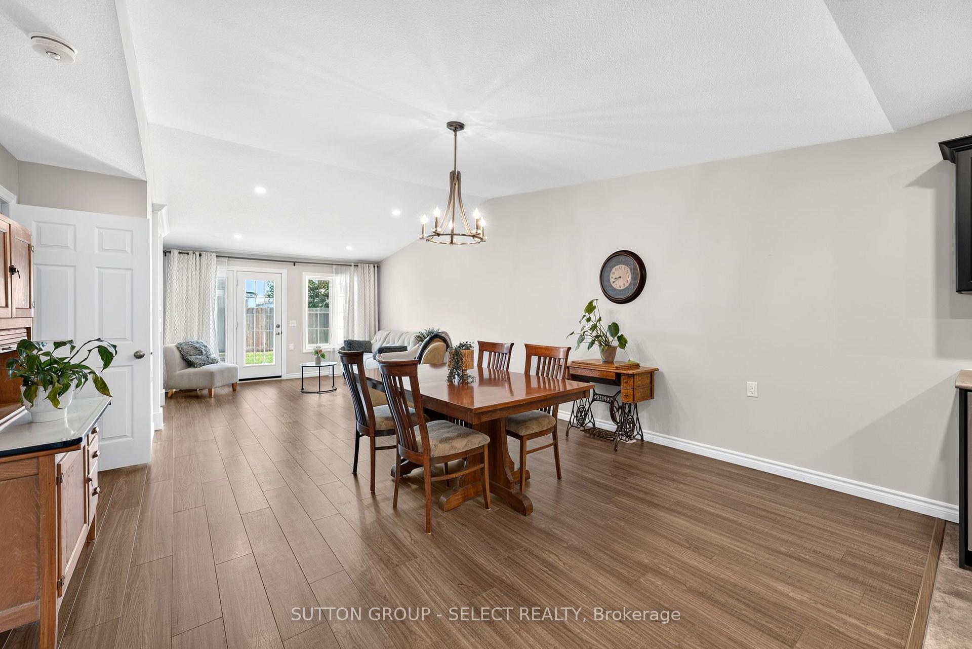 Photo 14 of 14 Devon Drive, South Huron, Exeter — HOMEH